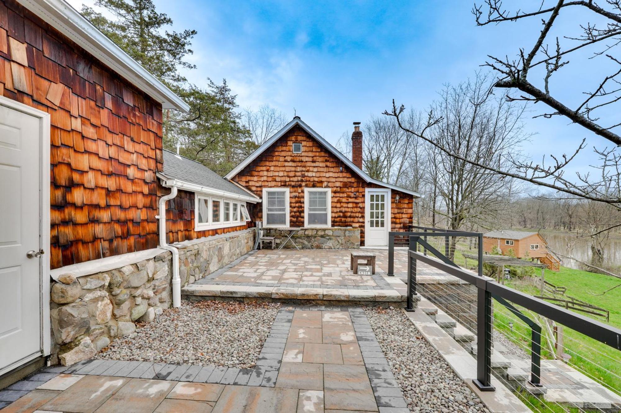 Cozy Upstate Studio With Walkill River Views! Ню Палц Екстериор снимка